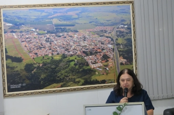 Foto - Entrega do título de cidadão echaporense ao deputado Dirceu Dalben