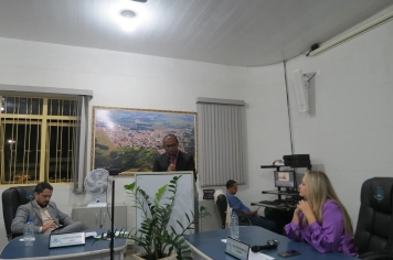 Foto - Sessão ordinária da Câmara Municipal de Echaporã de 18 de novembro de 2025.