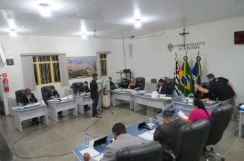 Foto - Sessão ordinária da Câmara Municipal de Echaporã do dia 2 de dezembro de 2025.