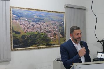 Foto - Sessão solene da Câmara Municipal de Echaporã do dia 25 de julho de 2024