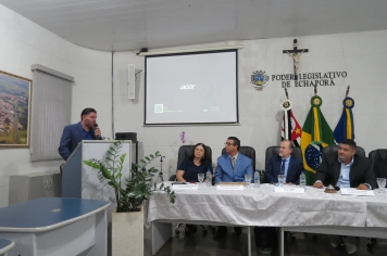 Foto - Entrega do título de cidadão echaporense ao deputado Dirceu Dalben