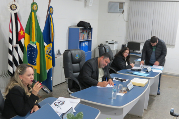 Foto - Sessão ordinária da Câmara Municipal de Echaporã do dia 21 de outubro de 2025.