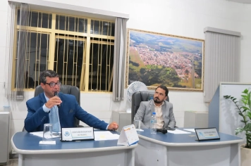 Foto - Sessão ordinária da Câmara Municipal de Echaporã de 18 de novembro de 2025.