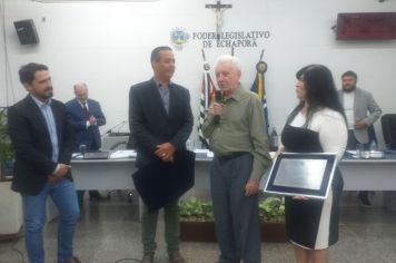 Foto - Entrega de título de cidadão echaporense