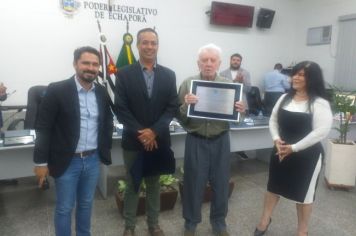 Foto - Entrega de título de cidadão echaporense