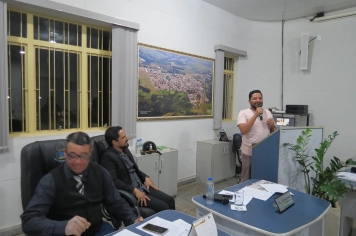 Foto - Sessão ordinária da Câmara Municipal de Echaporã do dia 2 de dezembro de 2025.