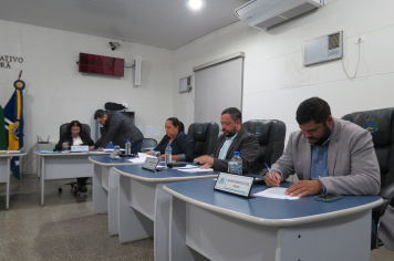 Foto - Sessão ordinária da Câmara Municipal de Echaporã do dia 21 de outubro de 2025.