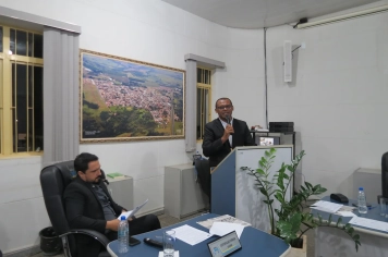 Foto - Sessão ordinária da Câmara Municipal de Echaporã do dia 2 de dezembro de 2025.