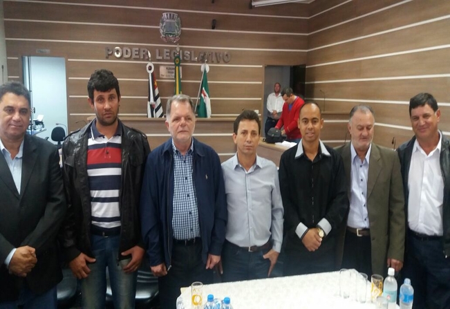 Vereadores participam de debate